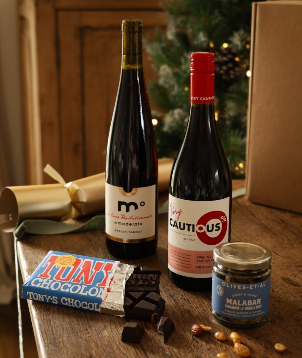 Alcohol Free Red Wine, Chocolate & Nuts in Gift Box - Wise Bartender - Mixed Pack