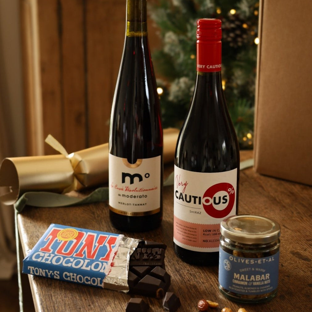Alcohol Free Red Wine, Chocolate & Nuts in Gift Box - Wise Bartender - Mixed Pack