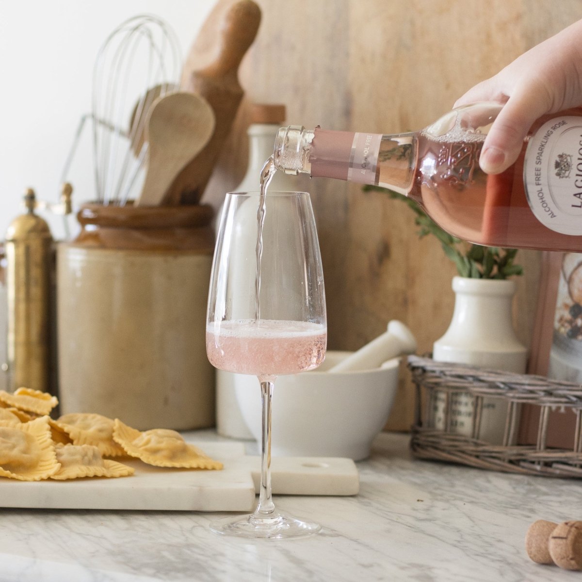 La Gioiosa Sparkling Rosé Alcohol Free 75cl | Alcohol-Free Rosé - Wise Bartender - wine