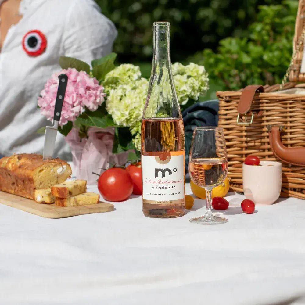 Moderato Cuvée Révolutionnaire - Merlot & Gros Manseng Alcohol Free Rosé Wine (0.5%ABV) - Wise Bartender - wine