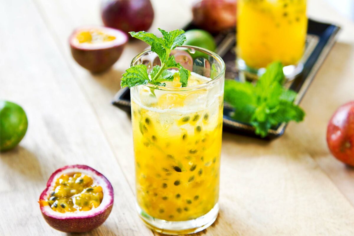 Twisst Alcohol Free Passion Fruit Mojito Cocktail (0% ABV)