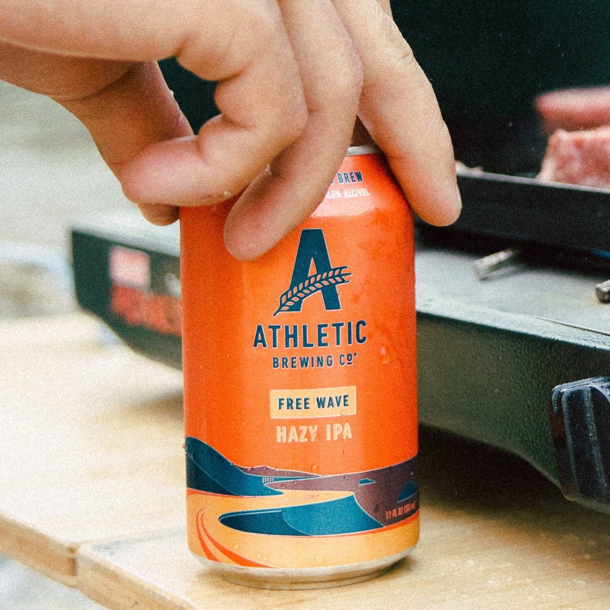 Athletic Brewing Co. Free Wave Alcohol - Free Hazy IPA (0.5% ABV) - Wise Bartender - Beer