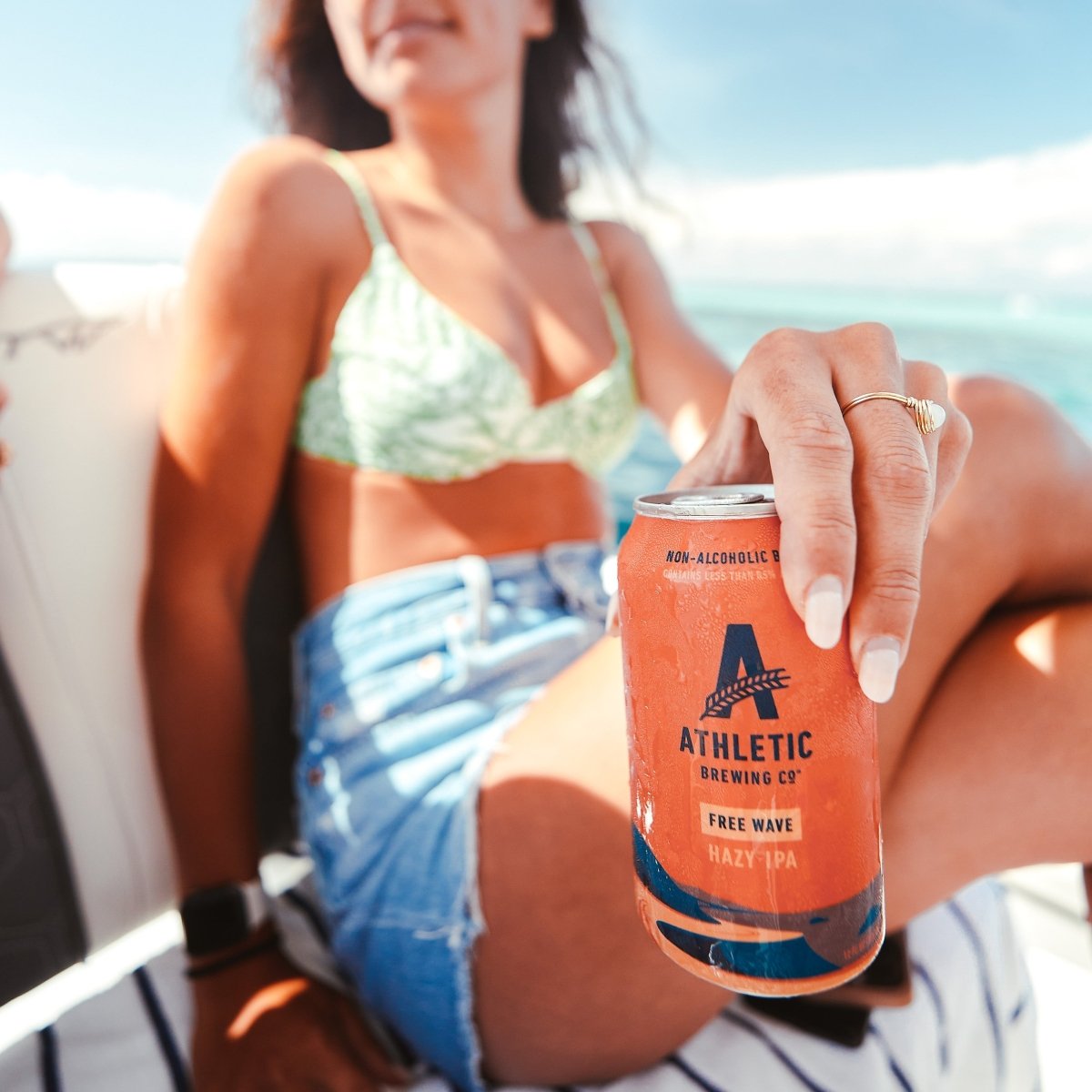 Athletic Brewing Co. Free Wave Alcohol - Free Hazy IPA (0.5% ABV) - Wise Bartender - Beer