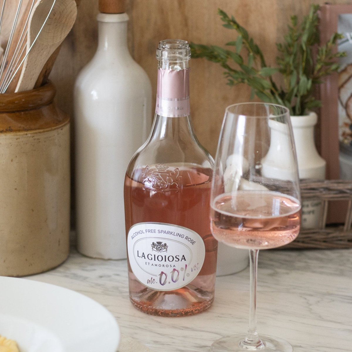 La Gioiosa Sparkling Rosé Alcohol Free 75cl | Alcohol-Free Rosé - Wise Bartender - wine